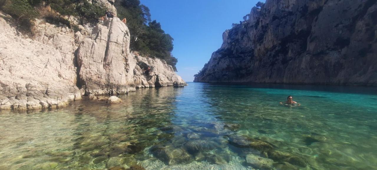 Bestouan - 3 Chambres - Clim - Spacieux Cassis Bagian luar foto